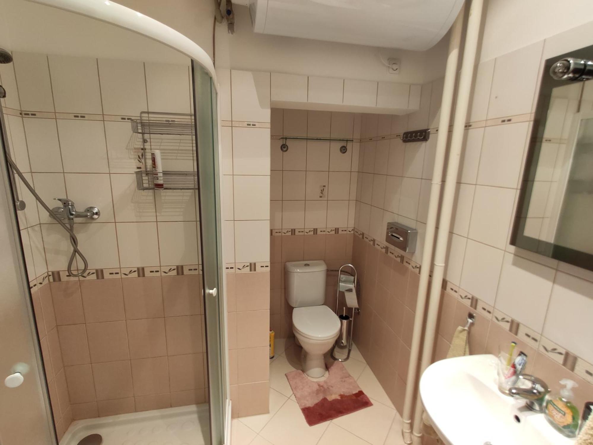 Apartman 63M2 S Balkonem V Lazenskem Centru การ์โลวีวารี ภายนอก รูปภาพ